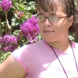 Meet your Posher, Amaris